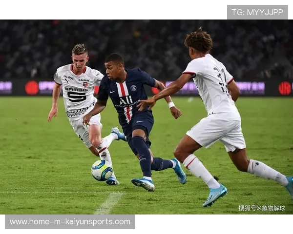 塞维利亚寻求锋线补强，法甲射手成首选