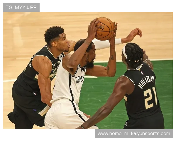 字母哥参与学校体育课示范运动，孩子们兴奋不已