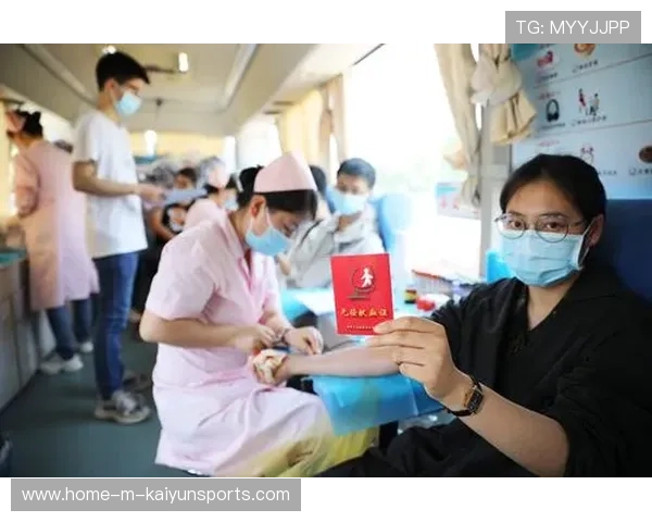 军训献血传言致争议 校方：不以献血定假，大学军训抽血检查什么