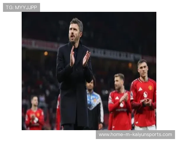 曼联高层密集会谈,冬窗策略逐步明朗,曼联高层人员 曼联高层密集会谈,冬窗策略逐步明朗,曼联高层人员