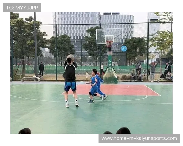 职业球员是否参与城市青少年篮球推广活动，职业篮球球员和业余球员区别