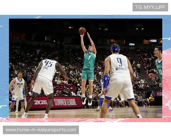 篮球:新星崛起挑战传统霸主,赛场精彩不断!,新秀崛起抢球 篮球:新星崛起挑战传统霸主,赛场精彩不断!,新秀崛起抢球