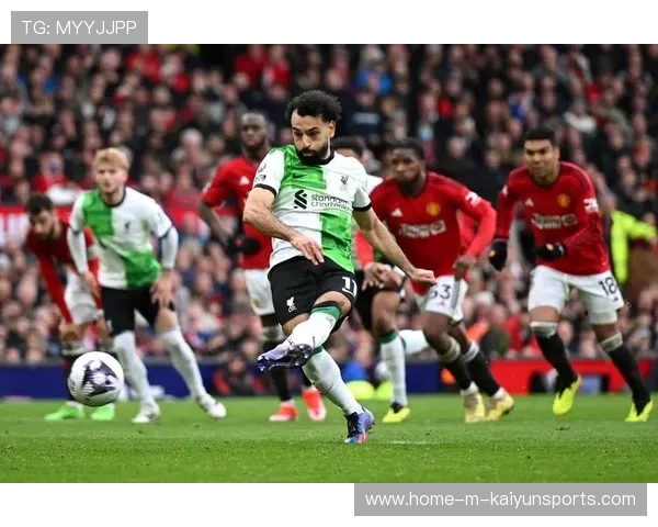 曼联备战热刺,争四的目标逐渐明晰 曼联备战热刺,争四的目标逐渐明晰